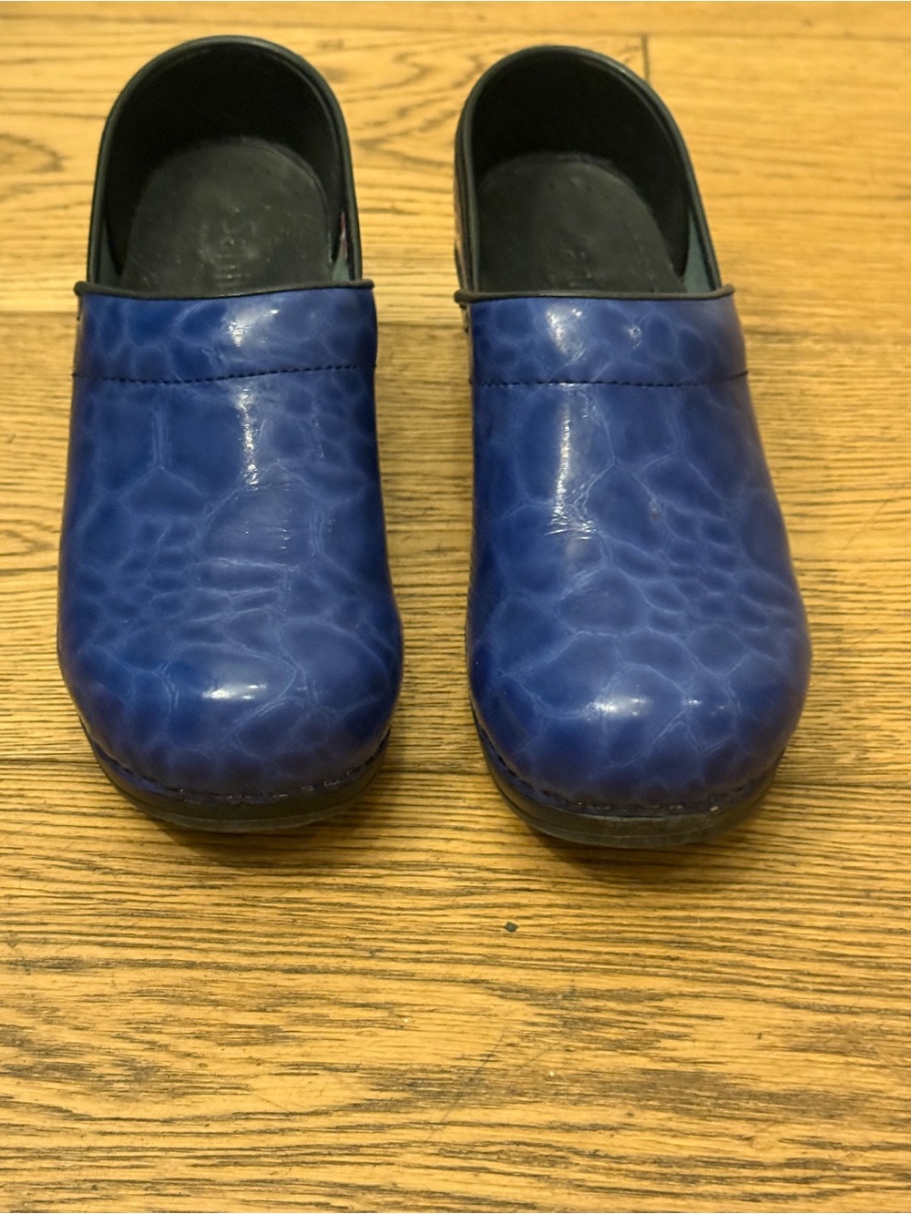 Sanita patterned blue clogs size 37
